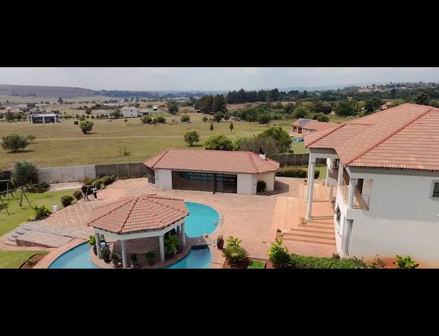 5 BEDROOM HOUSE FOR SALE IN BLUE SADDLE RANCHES